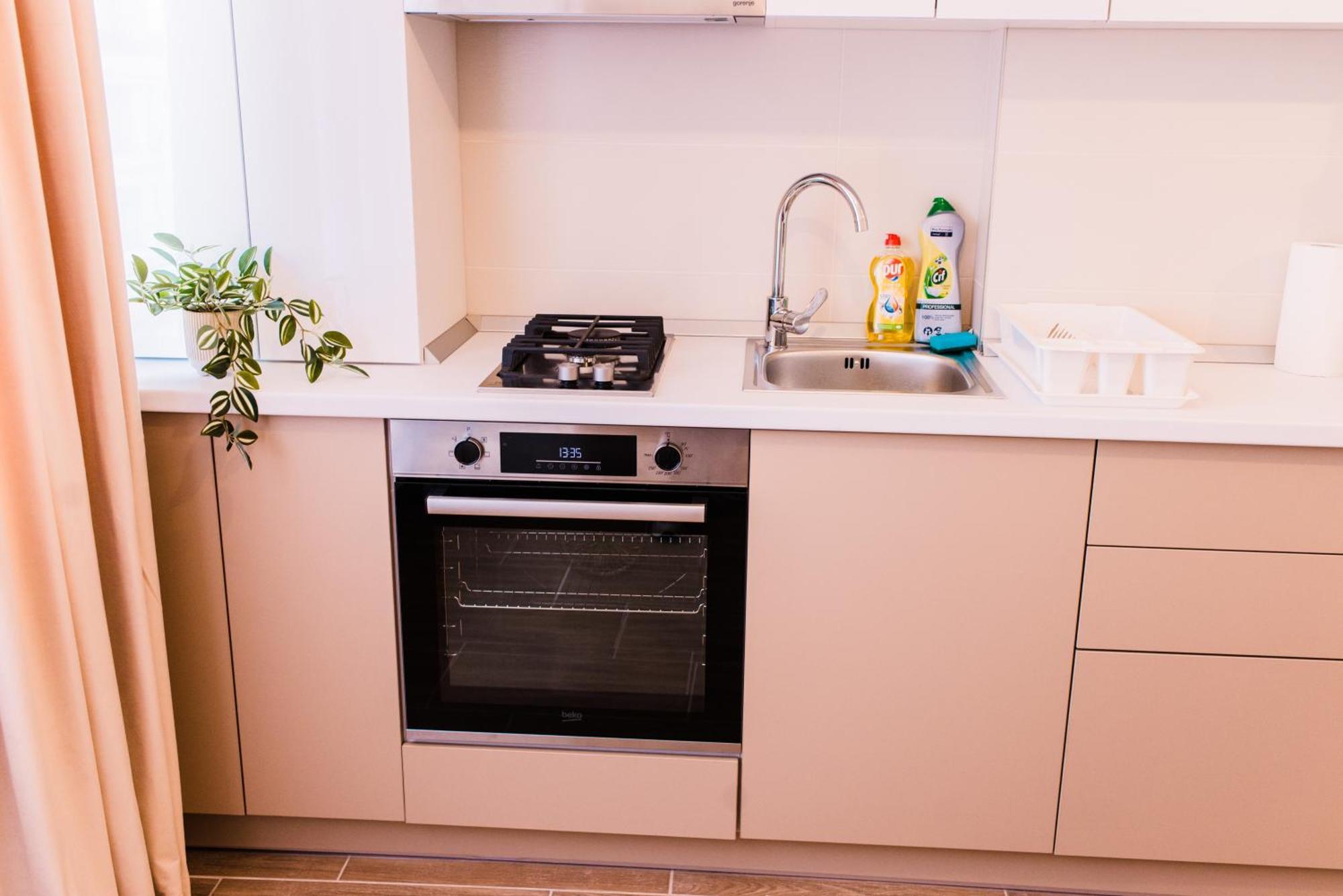Central White Apartment 萨图马雷 外观 照片